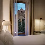 Отель Nh Collection Palacio De Castellanos 4*
