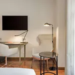 Отель Nh Collection Palacio De Castellanos