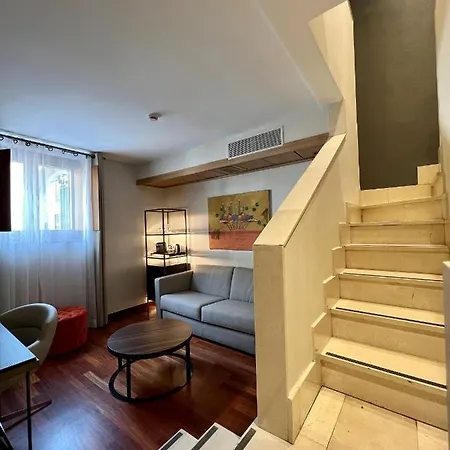 Готель Nh Collection Palacio De Castellanos 4*