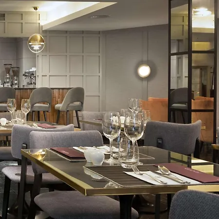 Готель Nh Collection Palacio De Castellanos 4*