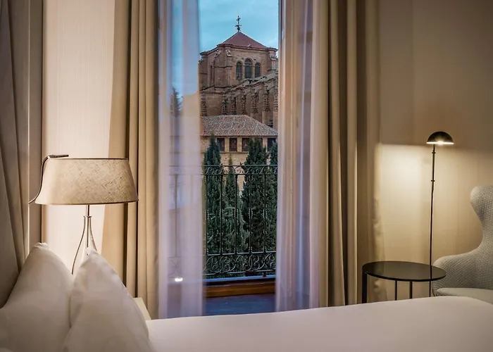 Готель Nh Collection Palacio De Castellanos 4*
