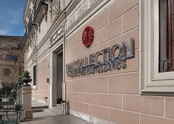 Hotel Nh Collection Palacio De Castellanos 4*