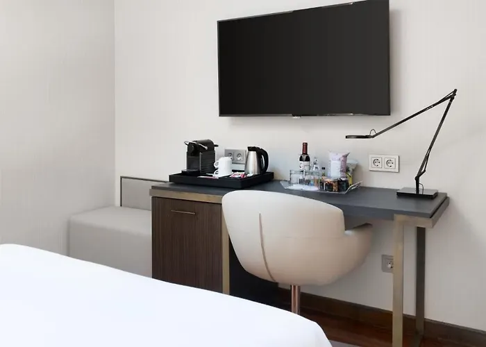 Hotel Nh Collection Palacio De Castellanos