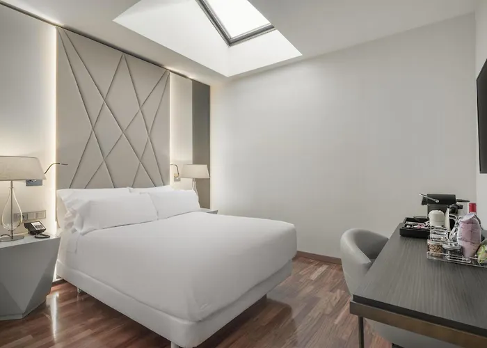 ホテル Nh Collection Palacio De Castellanos 4*