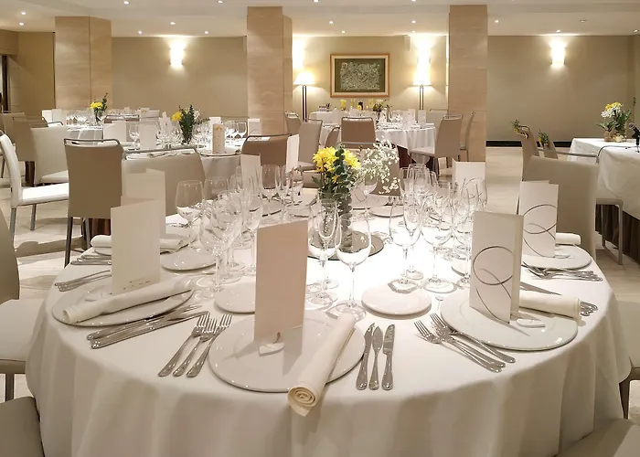 Nh Collection Palacio De Castellanos Готель