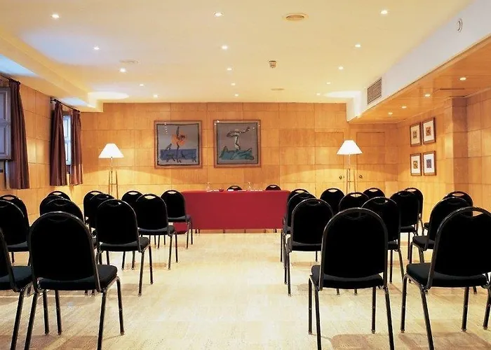 Nh Collection Palacio De Castellanos Hotel 4*