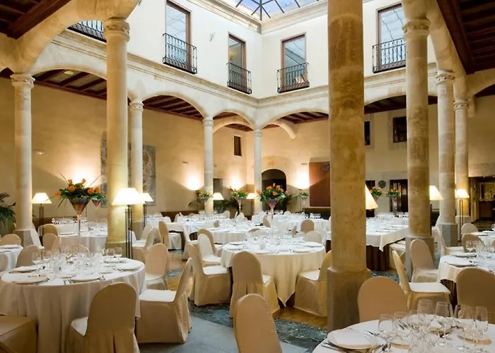Nh Collection Palacio De Castellanos Готель 4*